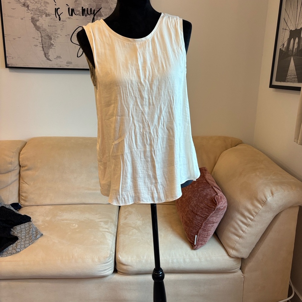 LOFT Ivory Sleeveless Tank Top